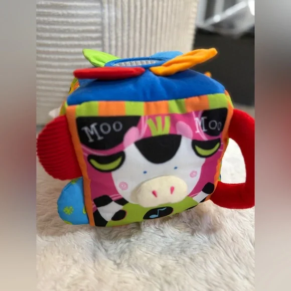 Melissa & Doug K's Kids Musical Farmyard Cube Educational Baby Toy - Picture 2 of 6